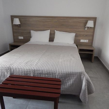 Epiphany Apartments Karpathos Zimmer foto